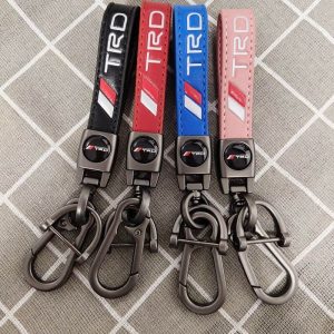 supreme car keychain1